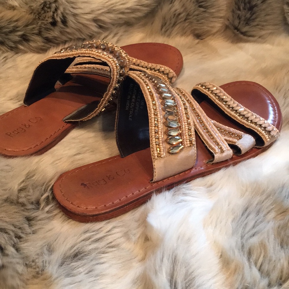 Buckle sandals